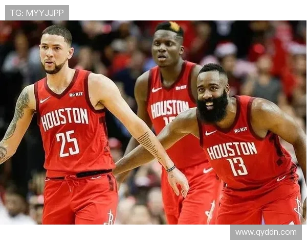 重庆篮球队配合问题引发热议球迷与专家各执己见探讨球队未来发展